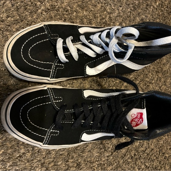 Vans Black and White Sneakers - Picture 1 of 7